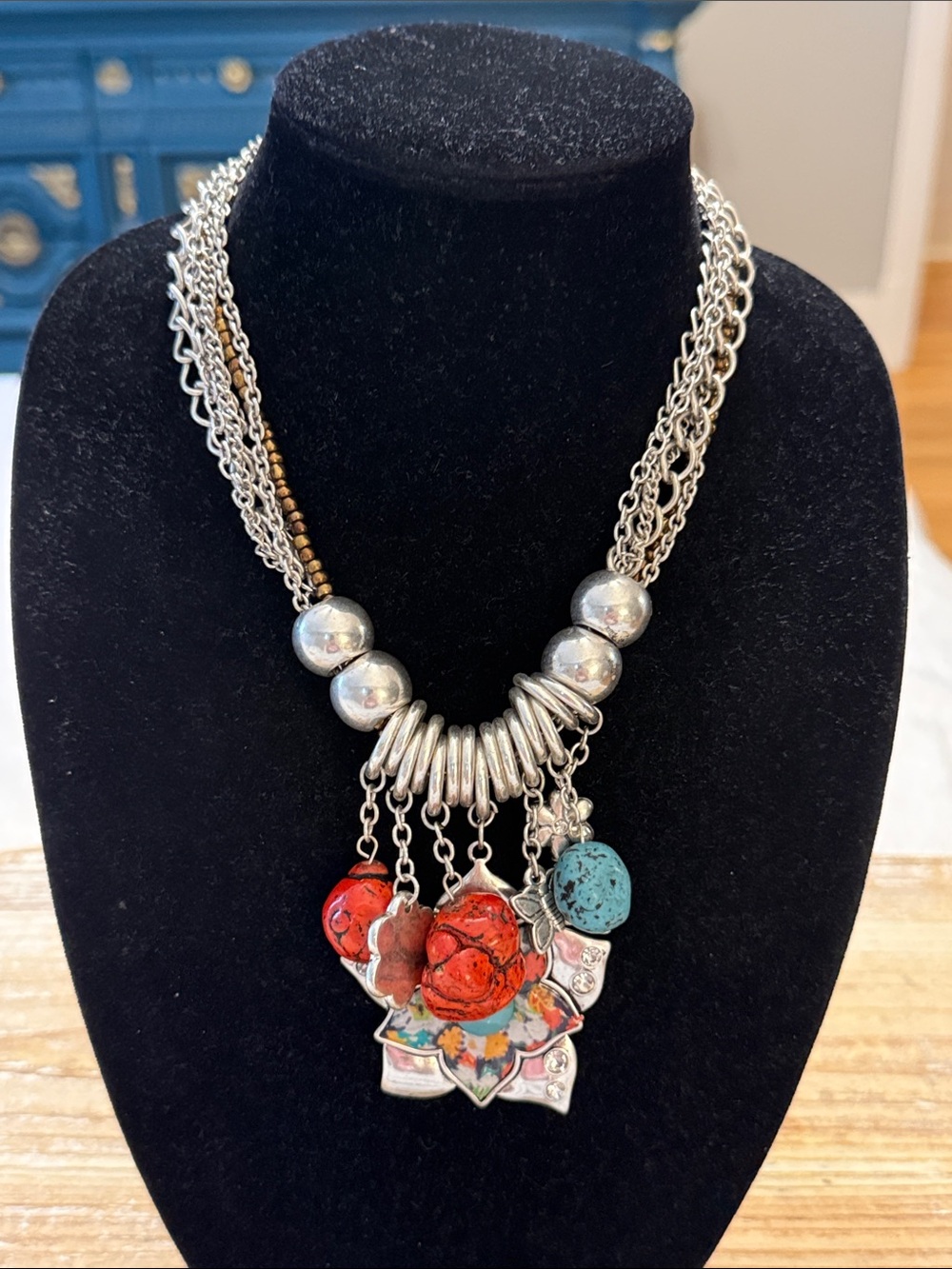 Vintage Silver Tone Turquoise Blue Red Flower Chunky Pendant Statement Necklace